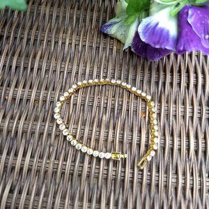 3/$25 vintage 90s rhinestone tennis bracelet 🎈HOST PICK 🎈